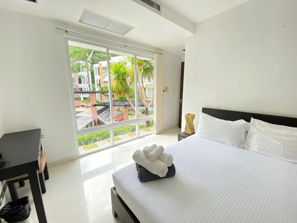 Kamala Hills 3 Bedroom Condo