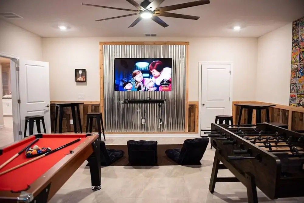 Luxury AND FUN Near Disney Parks 9BR