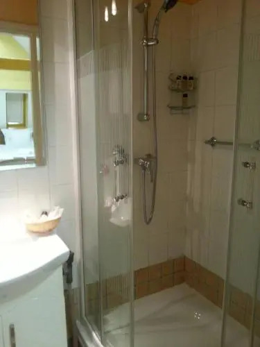 GÁRDI APARTMAN