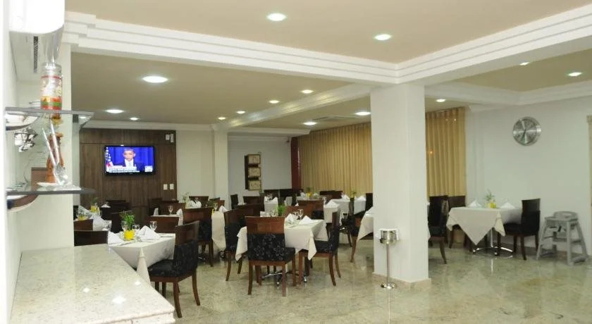 Mavil Plaza Hotel