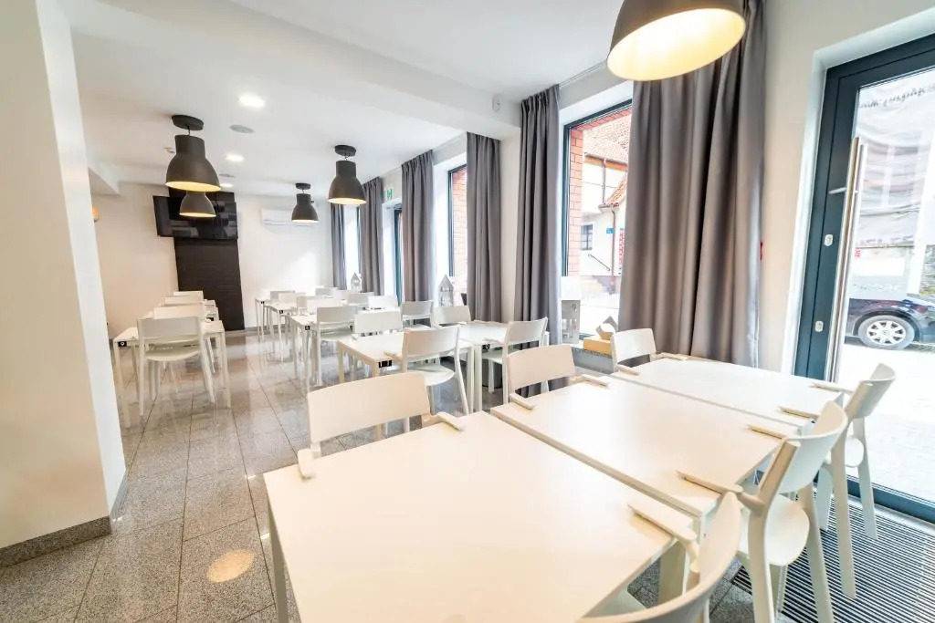 Avanti Resort Mikołajki , w centrum przy jeziorze i promenadzie, śniadanie i obiad lub obiadokolacja w cenie