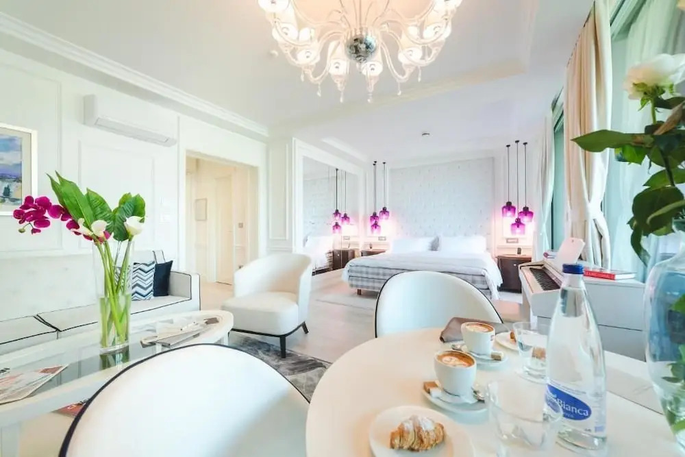 Boutique Hotel Vissi dArte