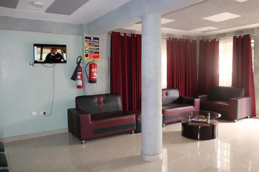 Raygreen Hotel