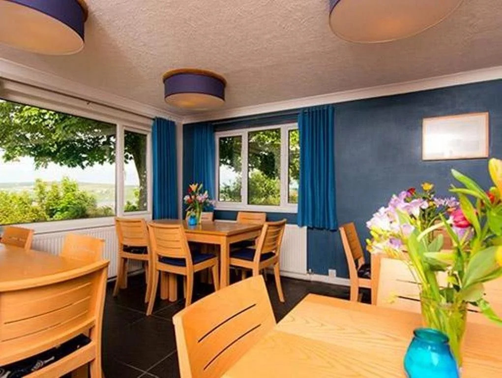 YHA Poppit Sands