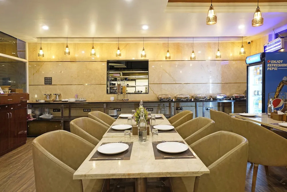 Kingston Hotel