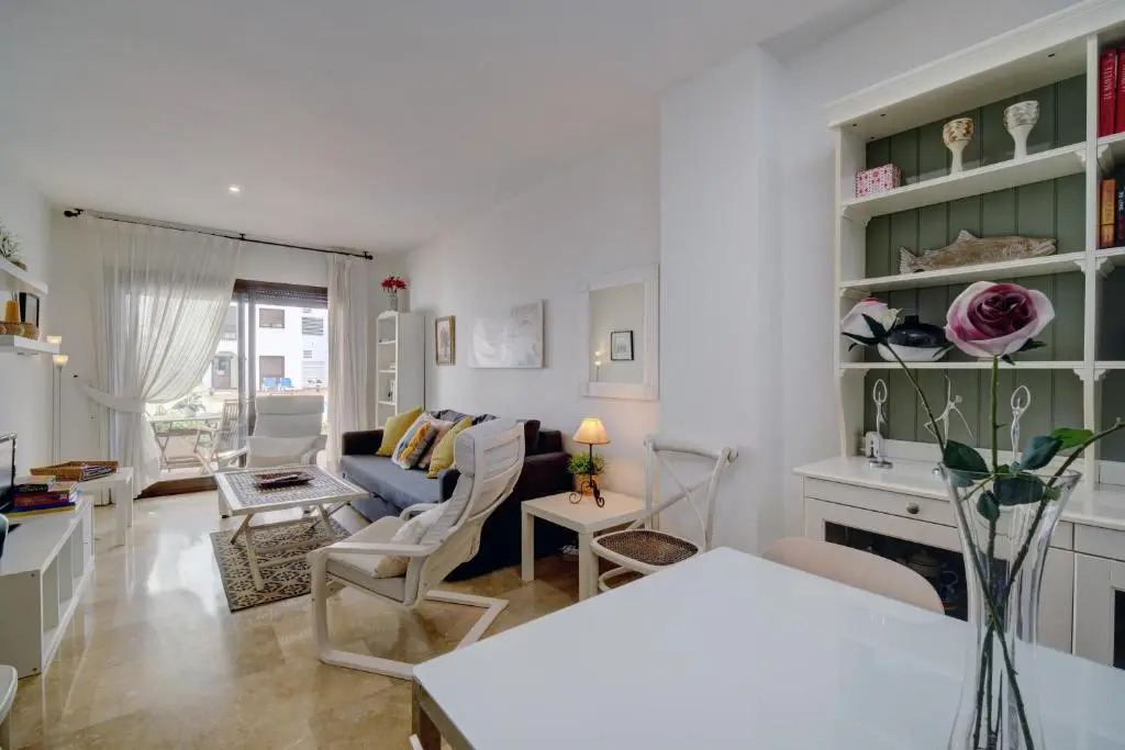 Apartamento 409 Marina Real Puerto de la Duquesa playa