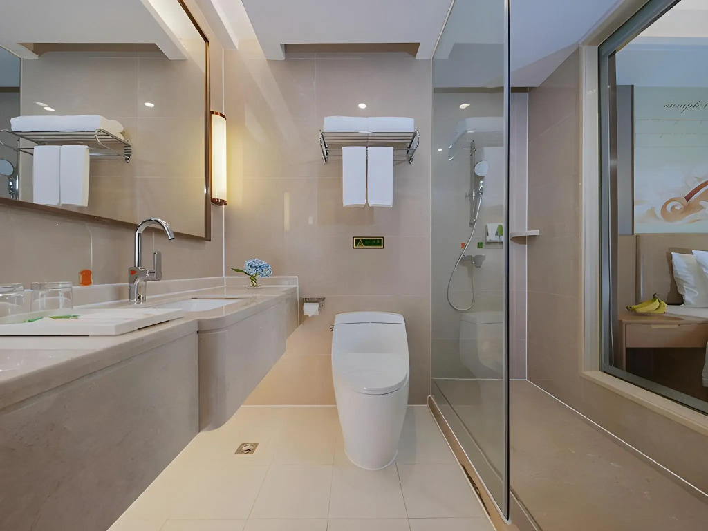 Vienna International Hotel ( Shunde Jun'anBiguiyuan Golf Club）
