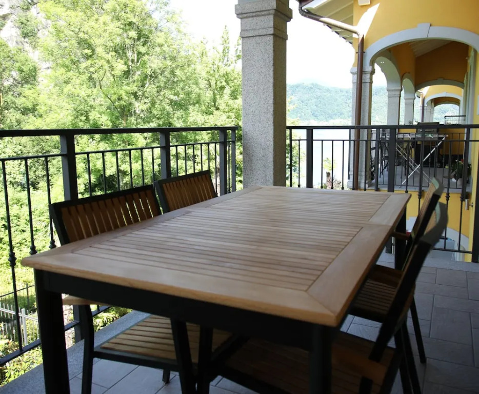 Yachting Residence - Private Dock, Lake Access & SPA