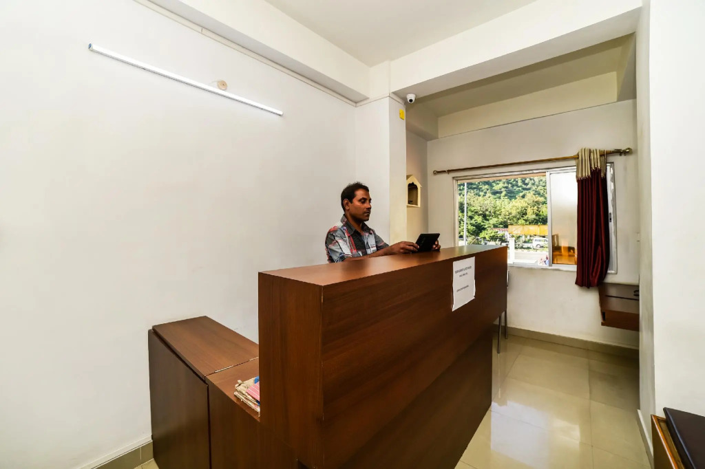 OYO 61278 Adhikary Homestay