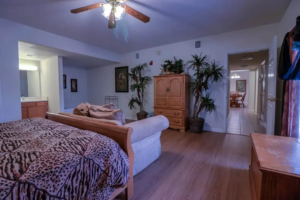 Whispering Pines 611