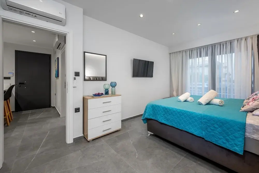 Lavender Luxury Apartment in Rhodes