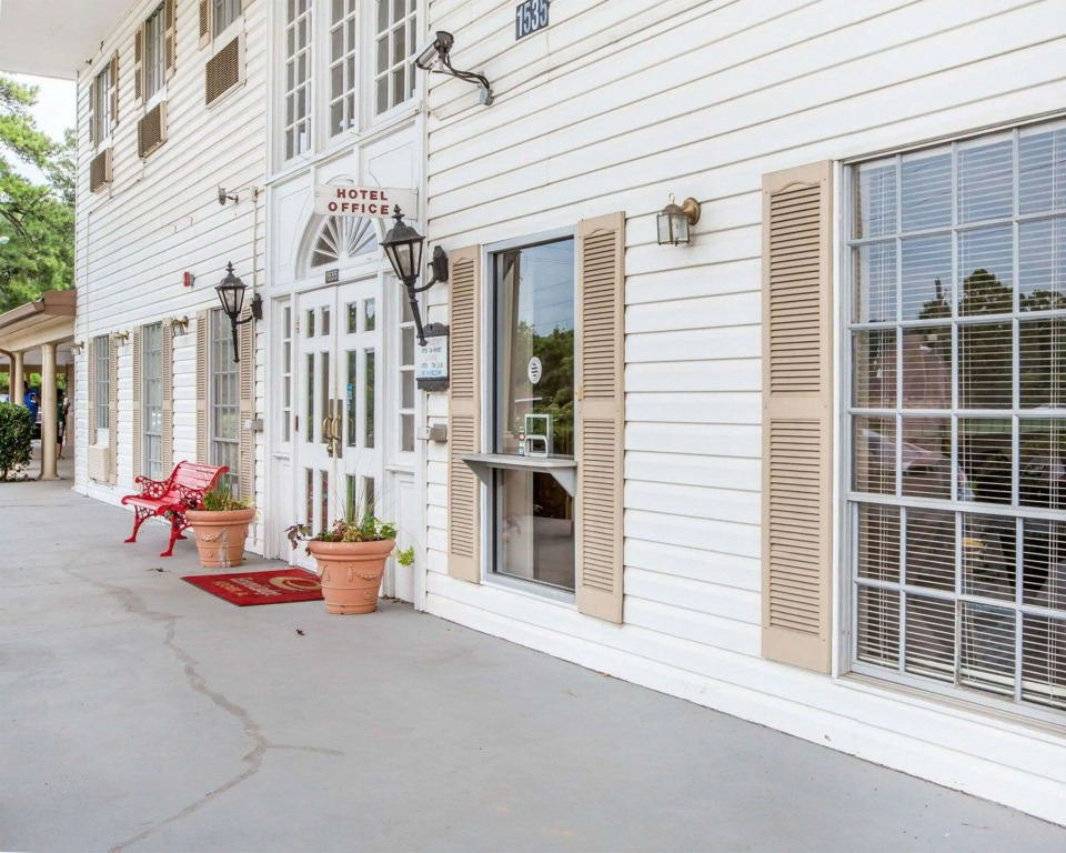 Econo Lodge Birmingham - Hoover