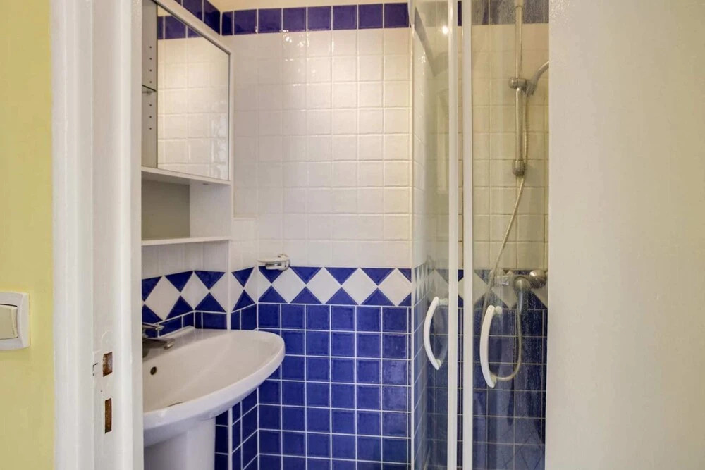 Tranquil Abode With Private Terrace in the 15th Arrondissement