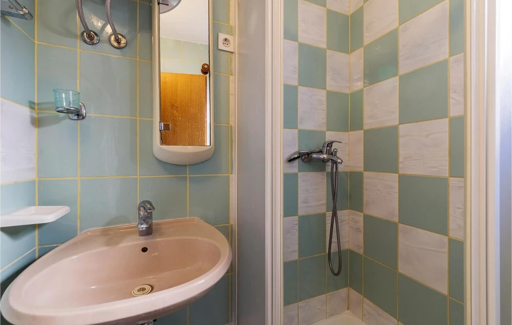 Stunning Apartment in Fazana With 1 Bedrooms and Wifi