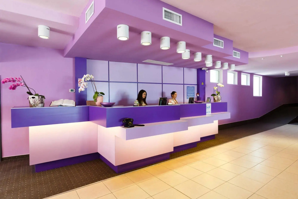 Zenith Hotel