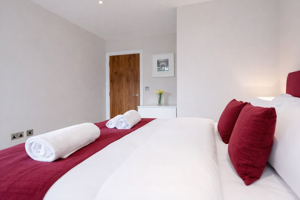 Roomspace Serviced Apartments - Trinity House