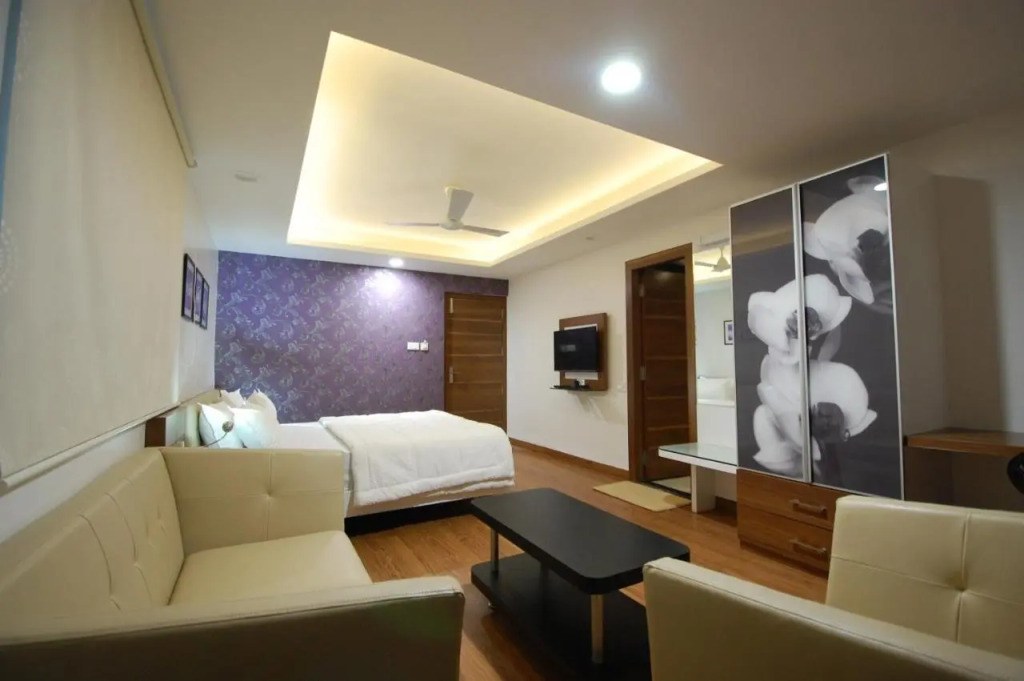 Hotel Ambassador
