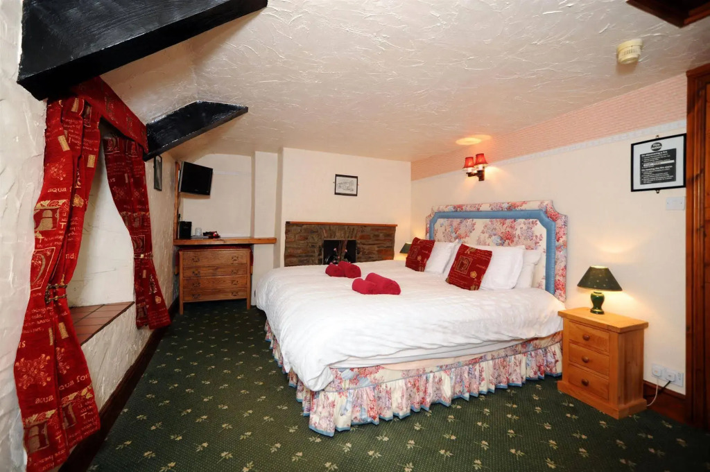 The West Country Inn