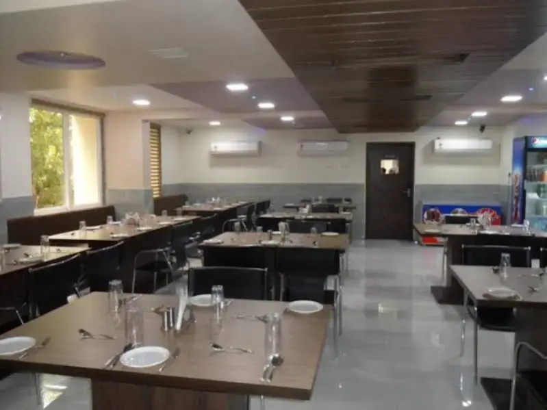 Hotel Kohinoor Plaza