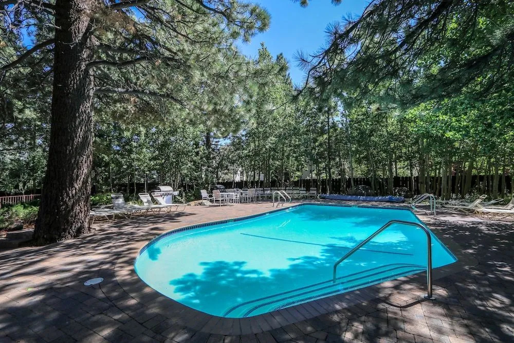Chateau de Montagne 23 Spacious Family Condo With Great Complex Amenities On Shuttle Route by RedAwning