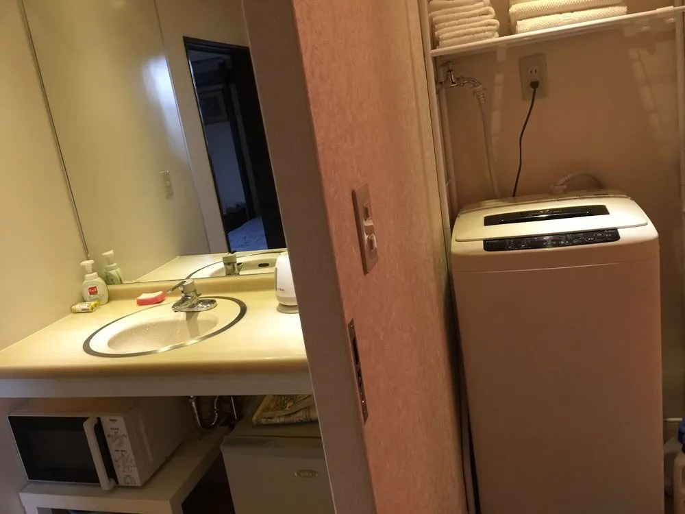 Naniwa Guest House