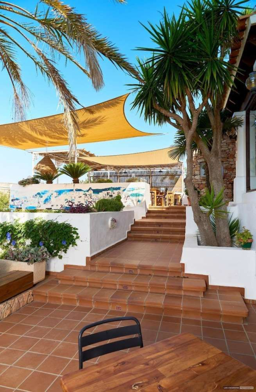 Hostal Illes Pitiüses