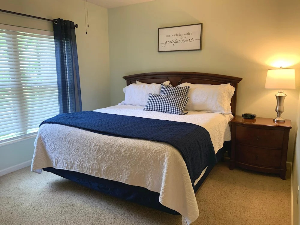 Cedar Lodge 102