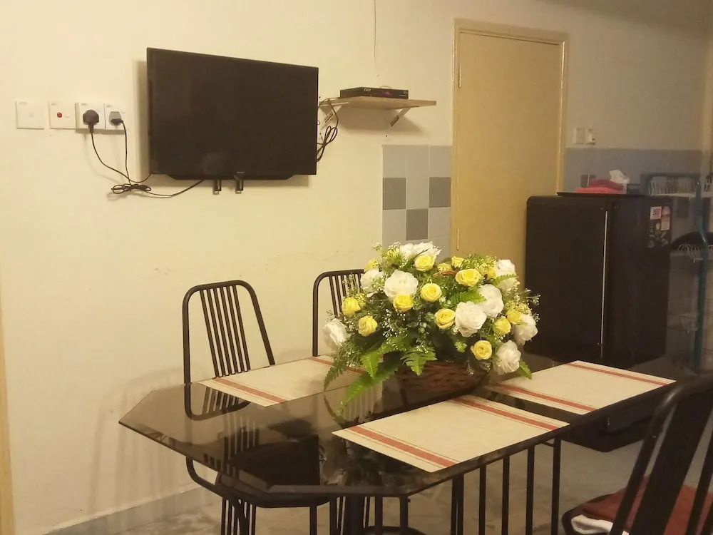Rose Condo@ Cocobay Beach Resort