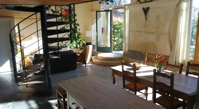 5 Family Apartments with Pool & Large Garden in Historic Pézenas Convent
