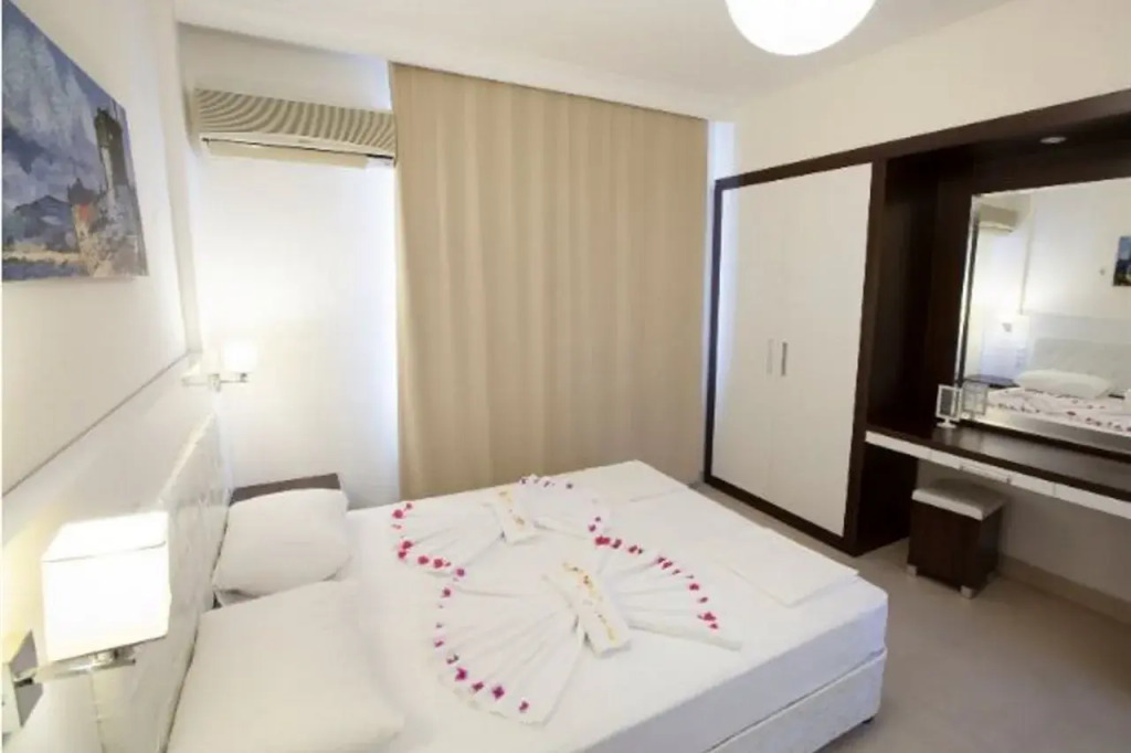 Side Suite Hotel