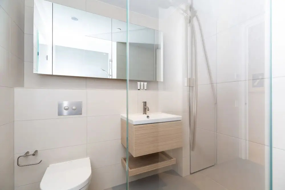Stunning Luxury Condo at the Waterfront