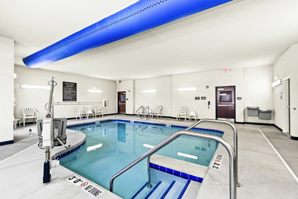 Cobblestone Hotel & Suites - Superior Duluth