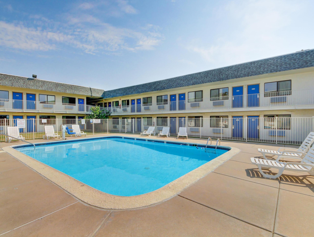 Motel 6-Wichita, KS - AIRPORT