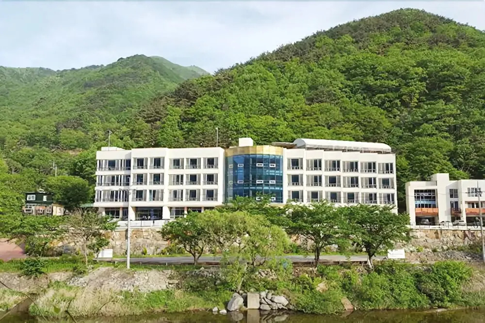 Yangsan Baegseong Eco View Pension