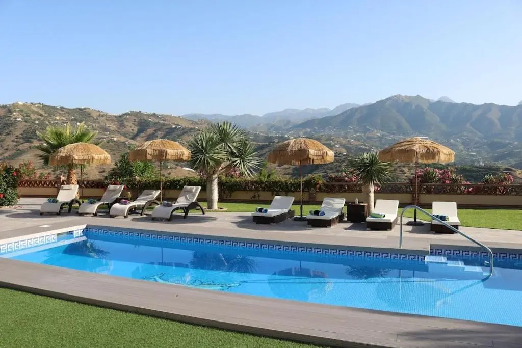 Exceptional Costa del Sol Villa El Espuela for 10 Heated pool Amazing views & quality