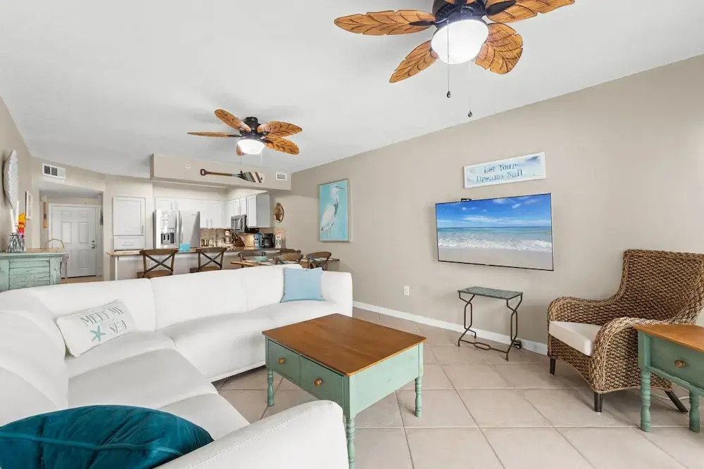 Emerald Towers West 3001 - Cozy Cove