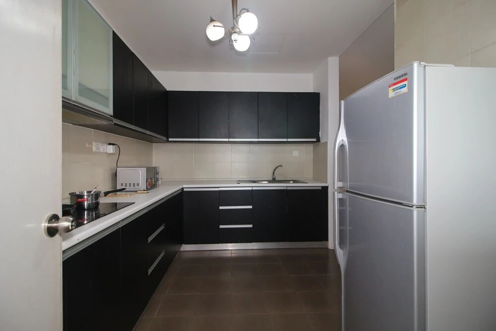 OYO Home 572 Classy 2 Bedroom Taragon Puteri