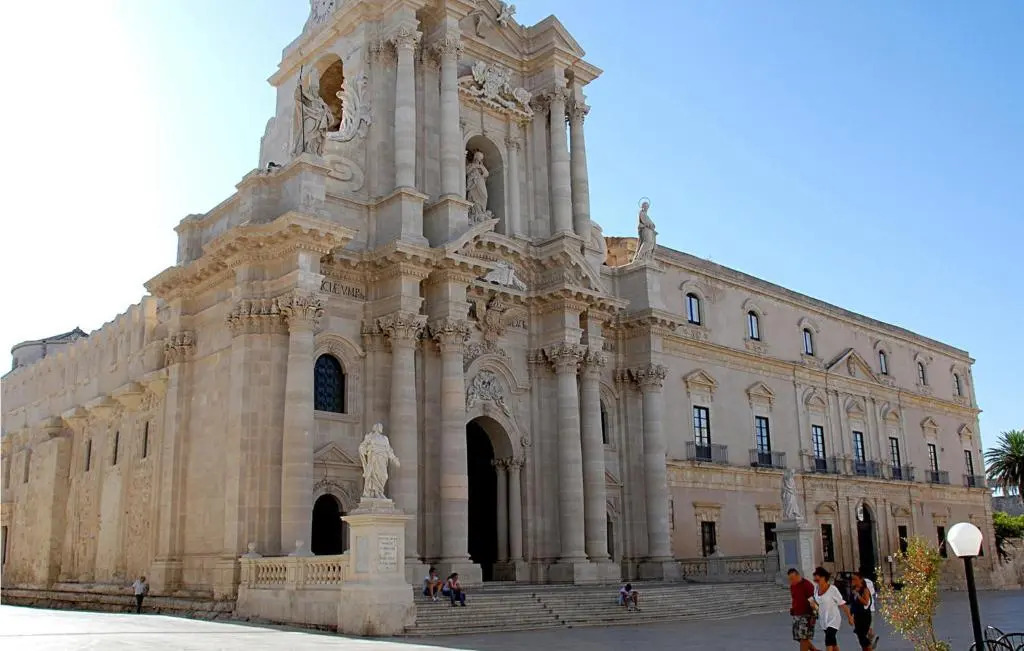 Nice Home In Siracusa With Wifi
