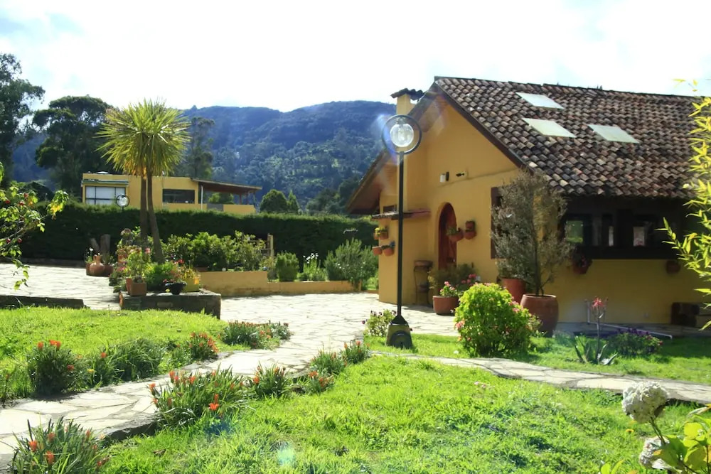 Casa Pernia