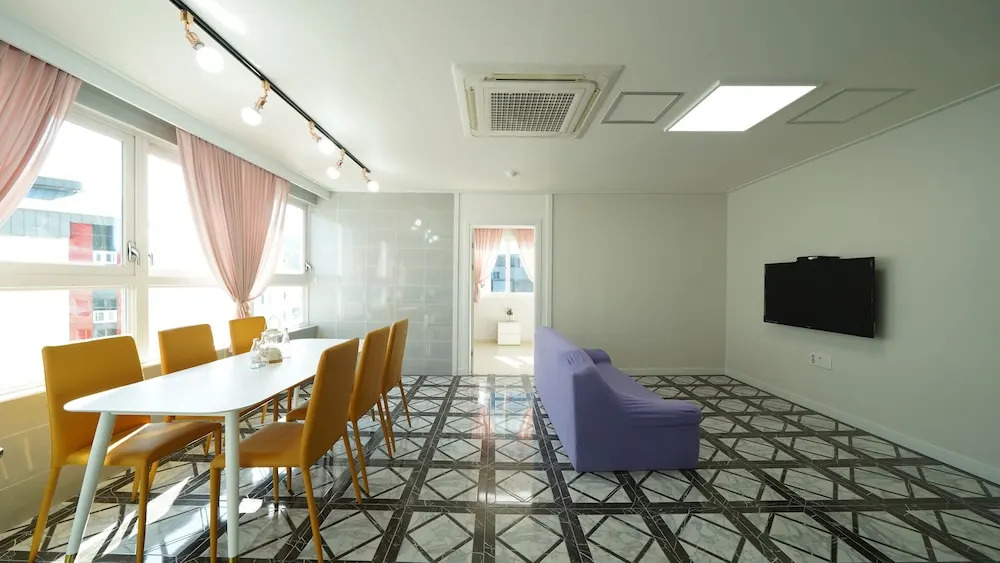 Geoje Memory Kids Pool Villa