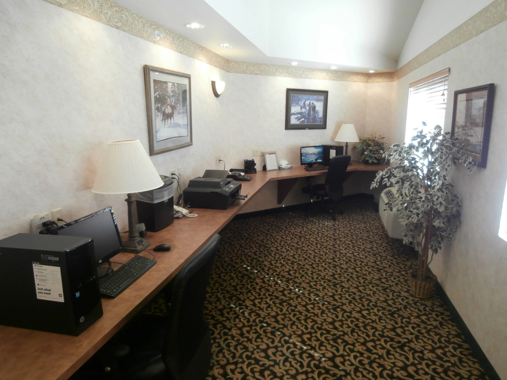 Holiday Inn Express Hotel & Suites Raton by IHG