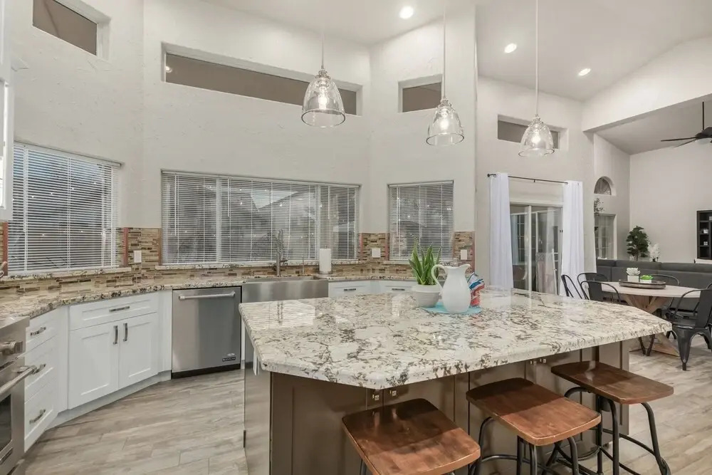 Citrus Cove Mesa 4 Bedroom Home by RedAwning