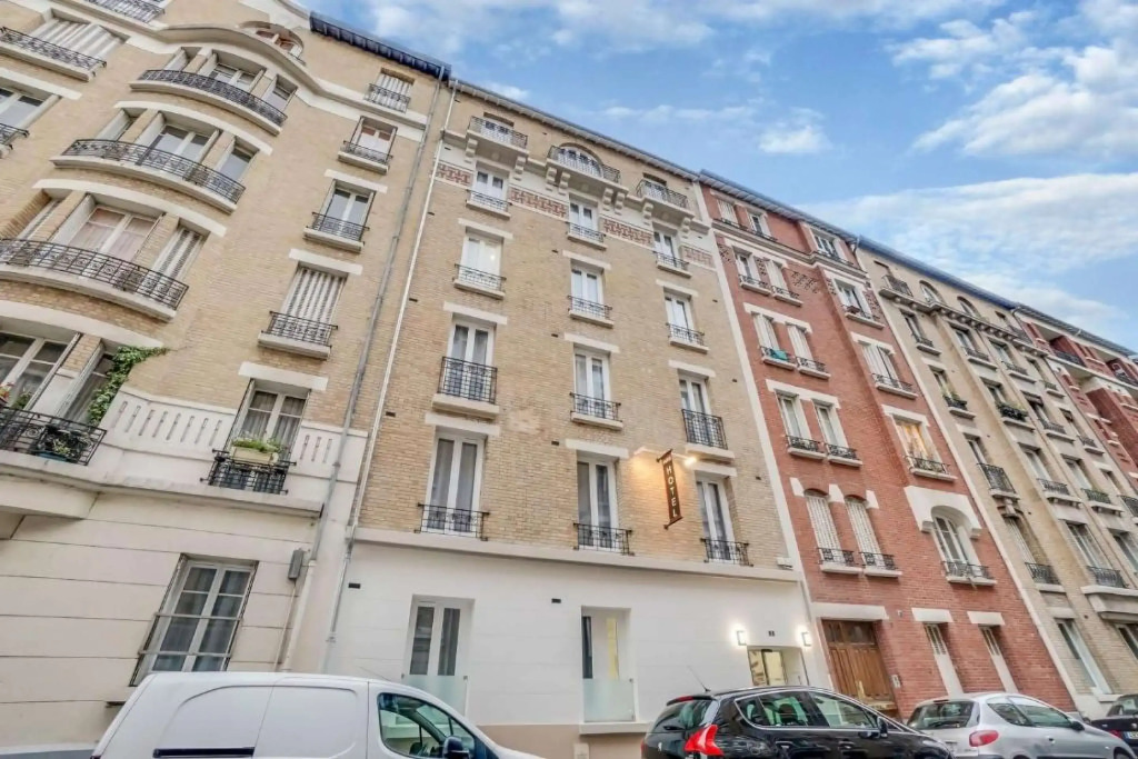 Paris Hotel