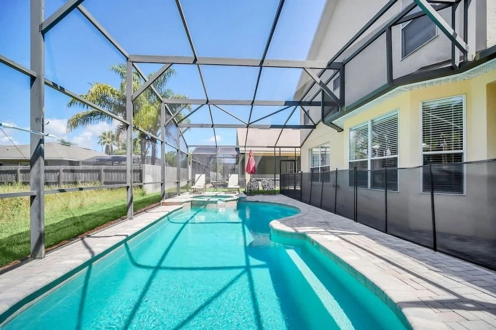 Near Disney Amazing 5 Bd Home - Private Pool 5 Bedroom Home