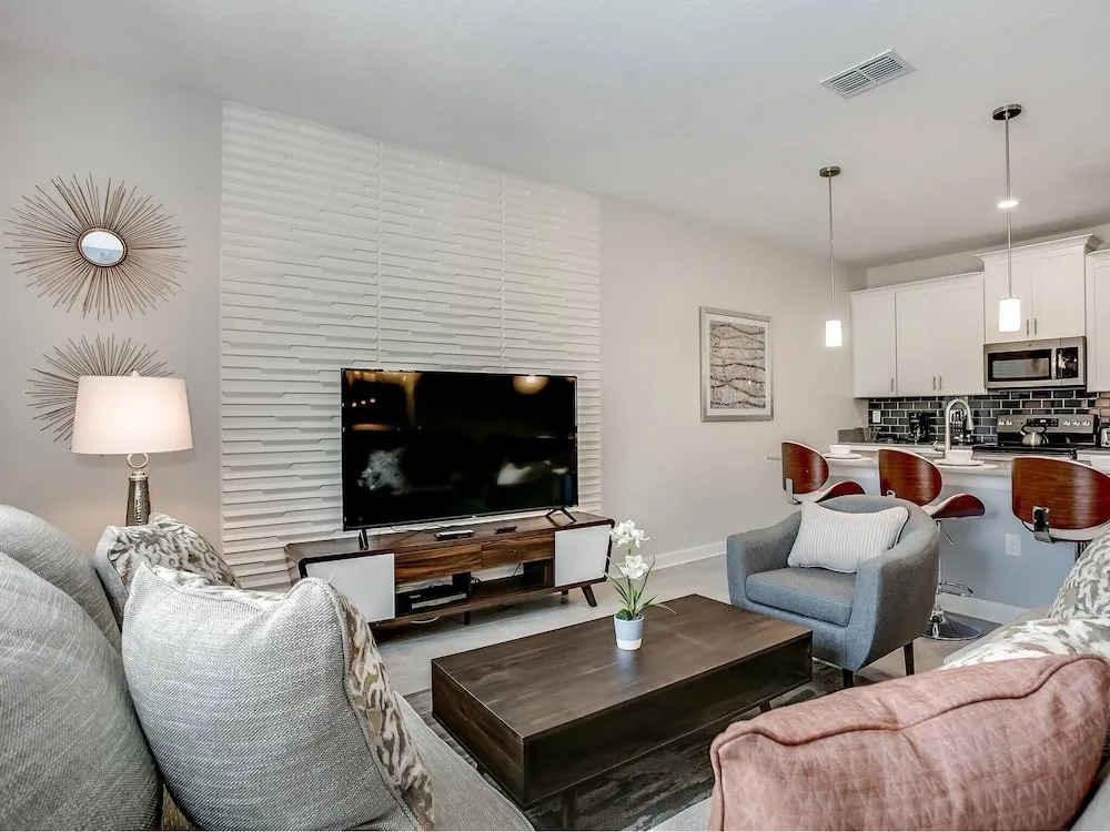 Stylish Home 4br, Priv Pool-bbq-golf Country Club