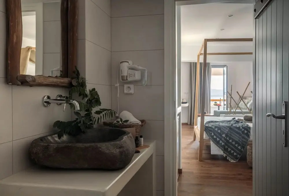 Kissos Luxury Suites