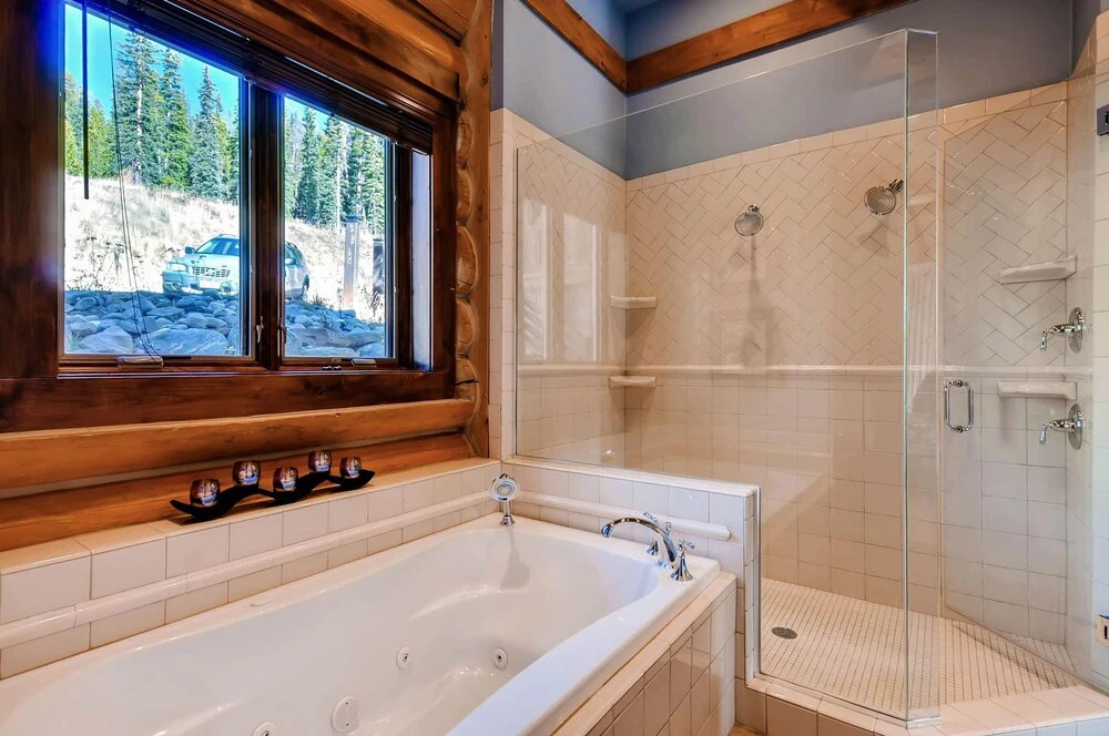 Goldenview Lodge