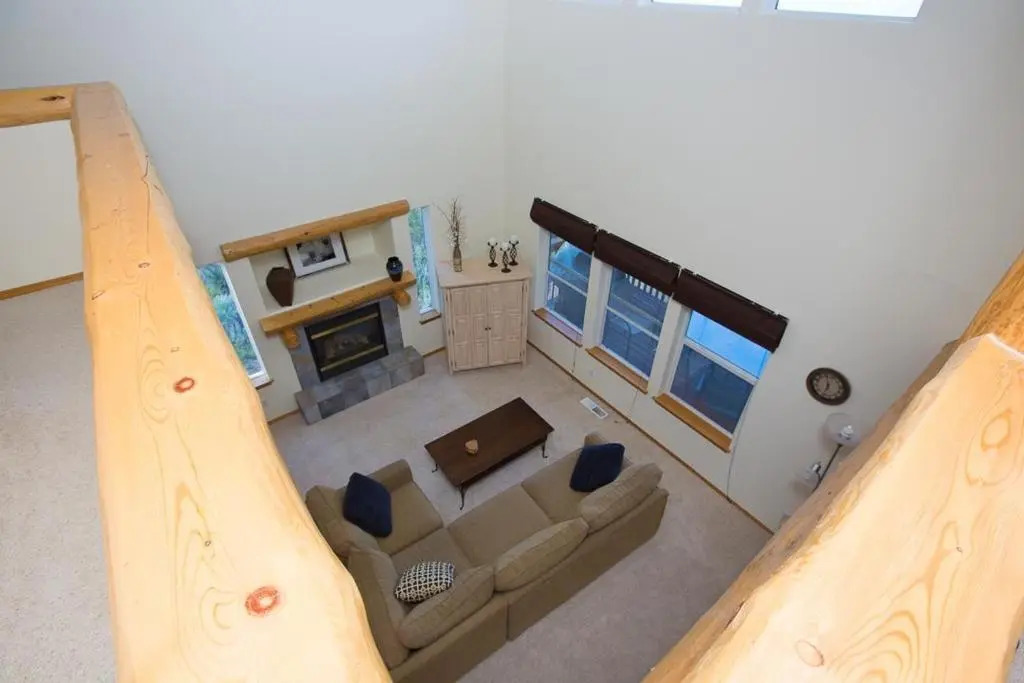 Quiet River-River View-4BR/3.5BA