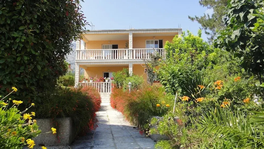 Antonio - 15m From sea - SA3