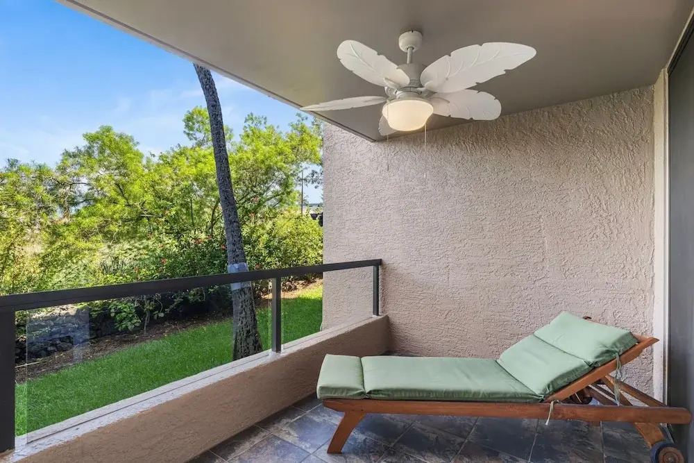 Hawaiian Unit + Walking Distance to Town - AC & Wifi! - Vrkcv